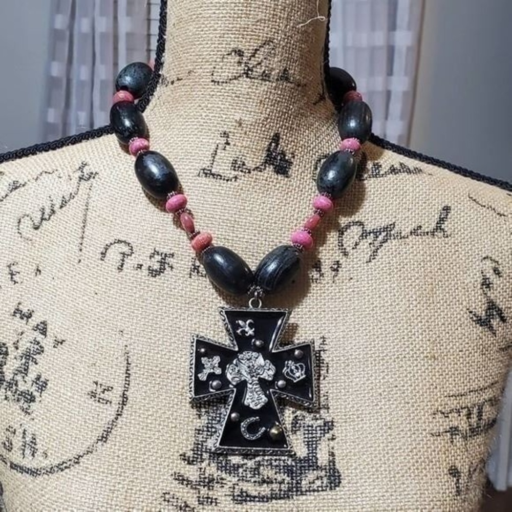 Treska‎ western southern boutique vintage style cross necklace